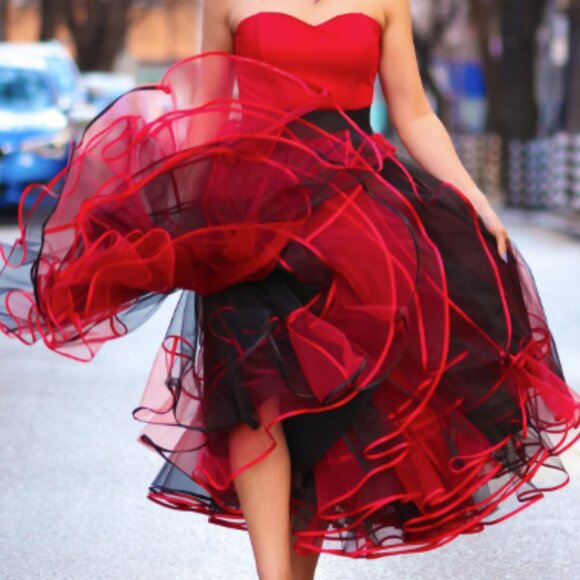 GOTH WEDDING ANKLE LENGTH VERY FULL BLUE AND BLACK TULLE SKIRT 1X 2X NWOT - Picture 4 of 6